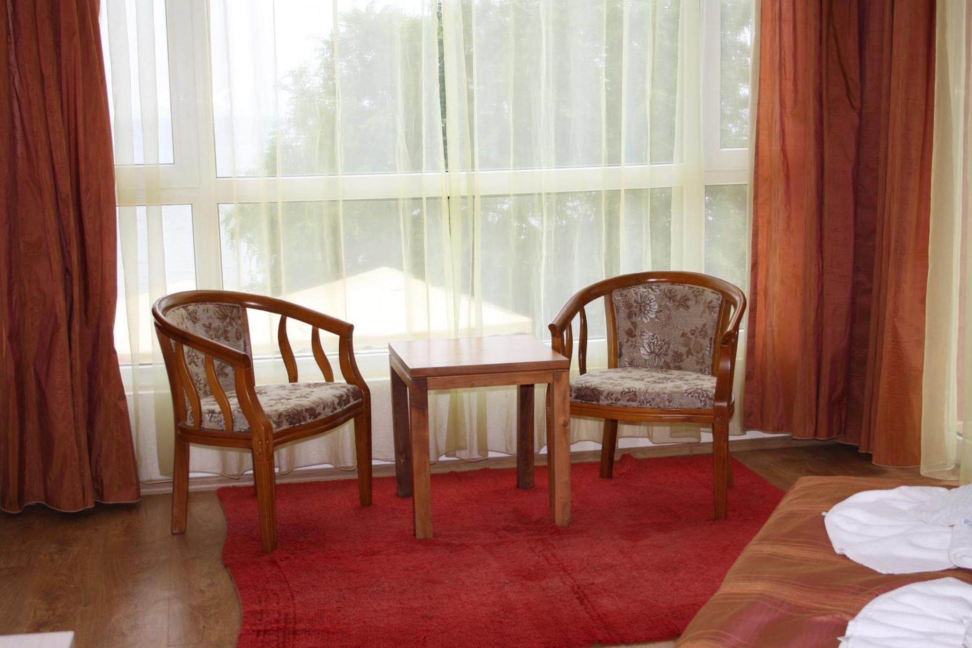 Iris Beach Hotel Sveti Vlas Extérieur photo