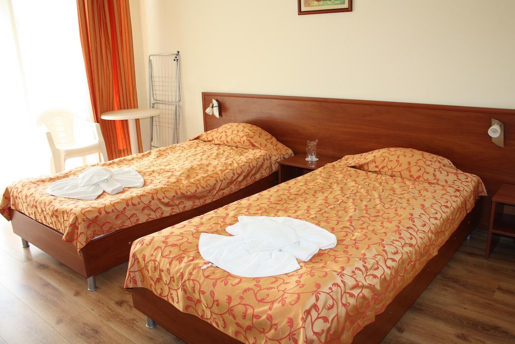 Iris Beach Hotel Sveti Vlas Chambre photo