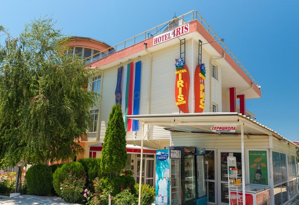 Iris Beach Hotel Sveti Vlas Extérieur photo